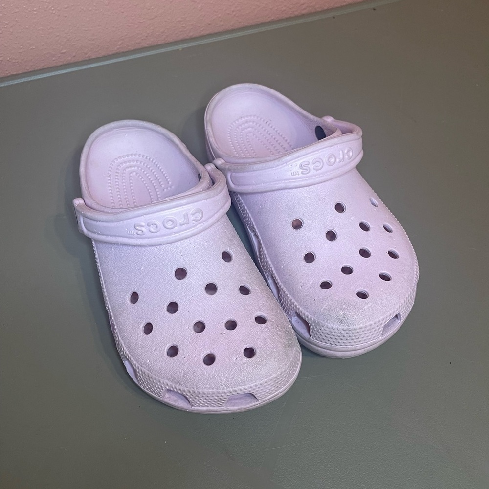 CROCS Classic Clog in Light Lavender